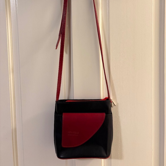 Vera Pelle Black & Red Leather Crossbody Bag – Made in Italy - Picture 1 of 7